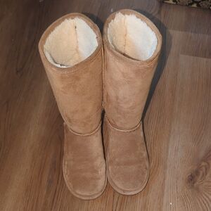 Women's Tan Suede Boots